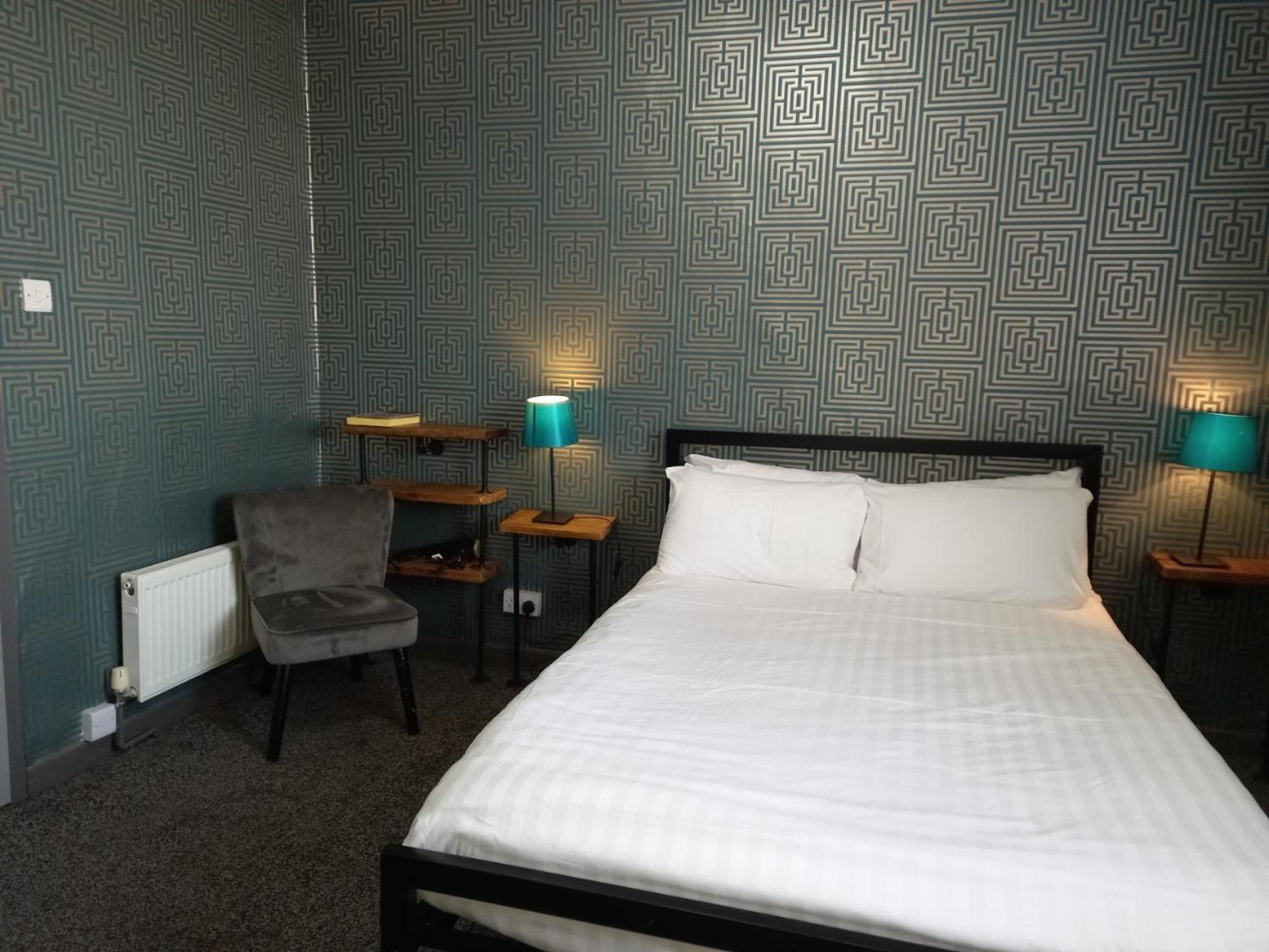 Vinnie'S Family Hotel Blackpool Rum bild