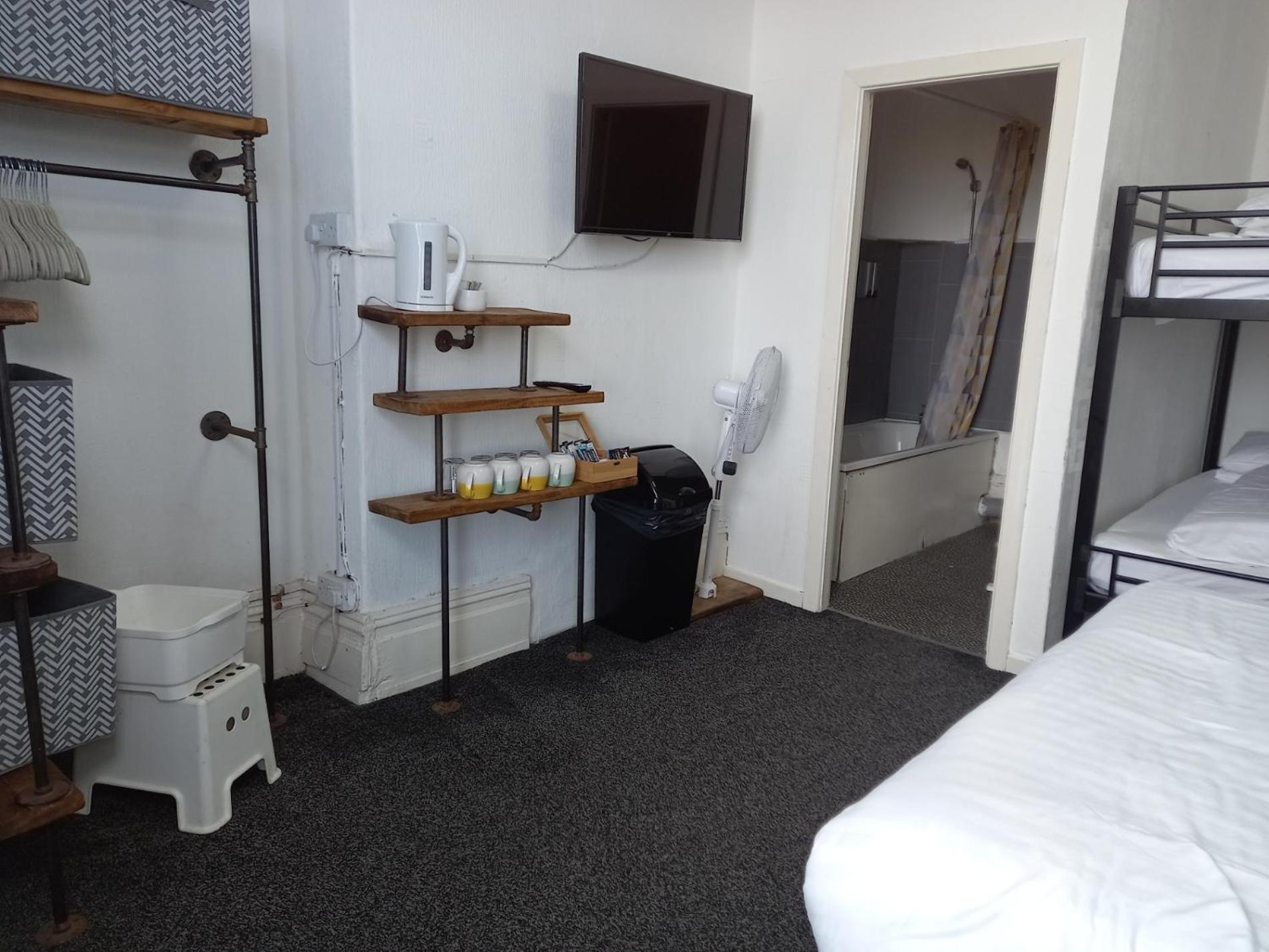 Vinnie'S Family Hotel Blackpool Rum bild